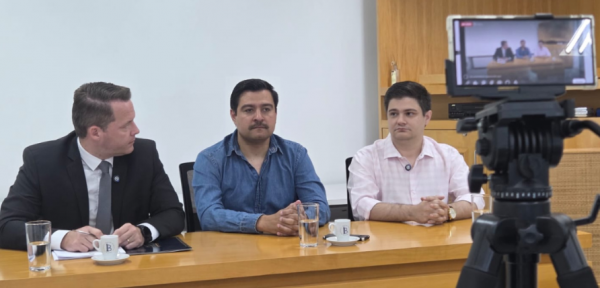 Coletiva de Imprensa
